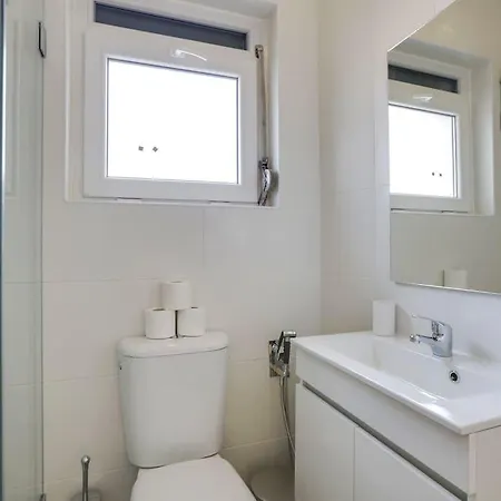Elegant 3bed 2bath In Central 아파트
